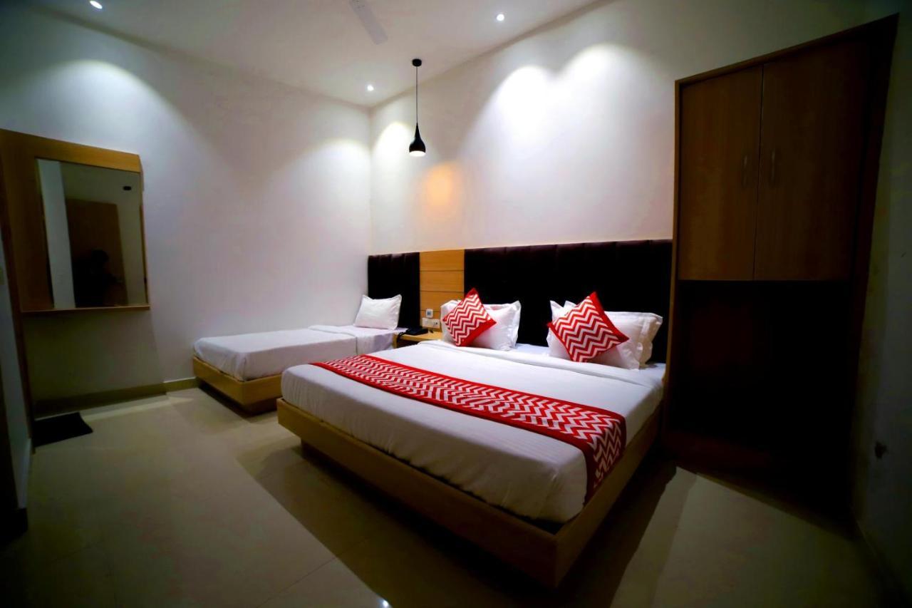 Hotel Diamond View Amritsar Esterno foto